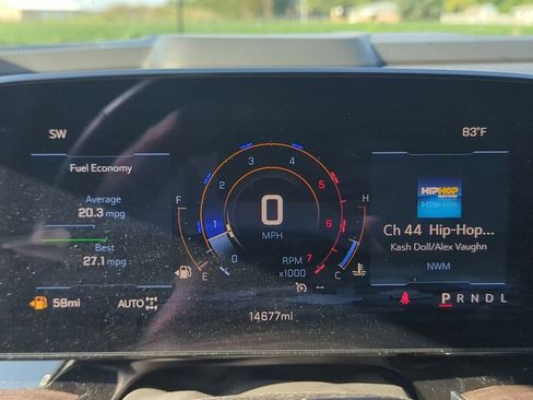 Used 2026 Chevrolet Suburban Z71 w/ Comfort Package AWD/4WD image 11