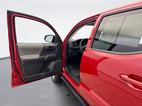 Used 2023 Toyota Tacoma SR image 9