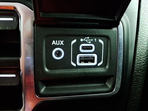 Used 2022 Jeep Gladiator Sport image 24