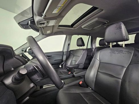 Used 2022 Honda Pilot Touring image 25