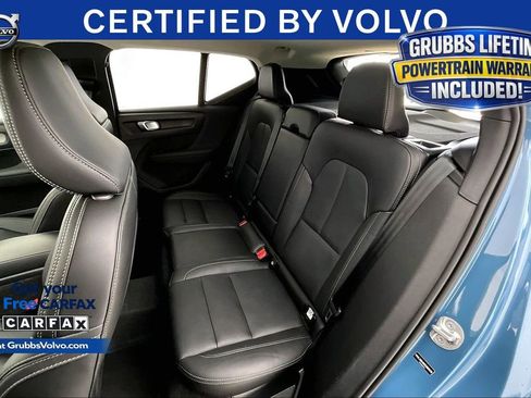 Certified 2025 Volvo XC40 B5 Core AWD/4WD image 31