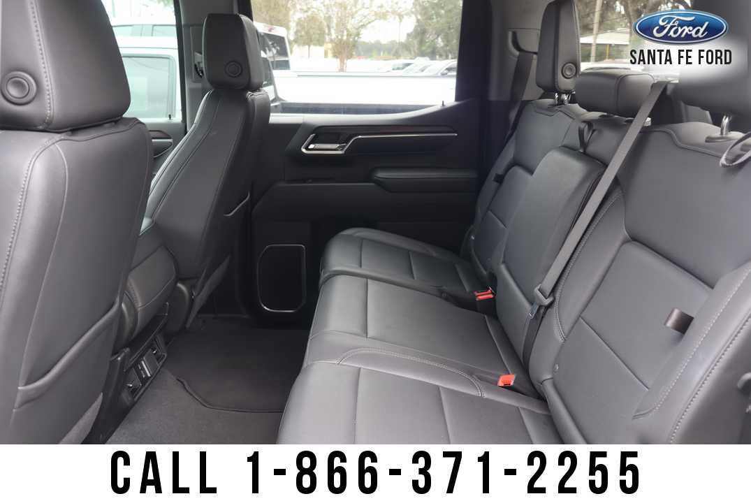 Used 2025 GMC Sierra 1500 SLT AWD/4WD image 22
