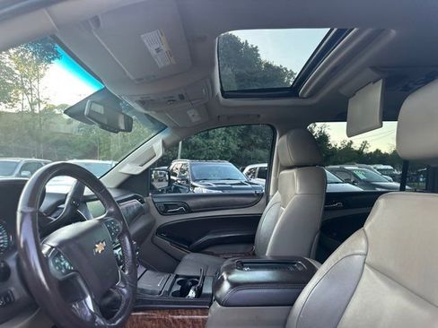 Used 2016 Chevrolet Suburban LTZ image 23
