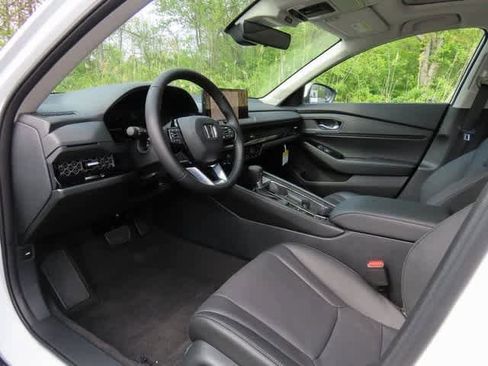 New 2025 Honda Accord Touring image 2