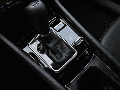 New 2026 Jeep Compass Latitude AWD/4WD image 22