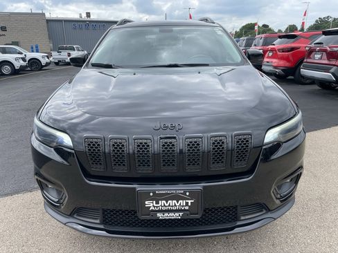 Used 2019 Jeep Cherokee Latitude Plus image 23