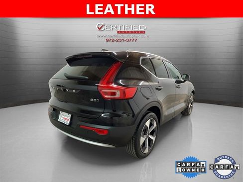 Used 2025 Volvo XC40 B5 Plus image 6