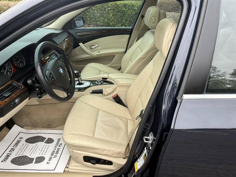 Used 2010 BMW 528i Sedan RWD image 9