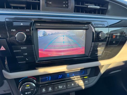 Used 2016 Toyota Corolla LE image 13