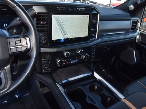 Certified 2024 Ford F250 Platinum w/ FX4 Off-Road Package image 26