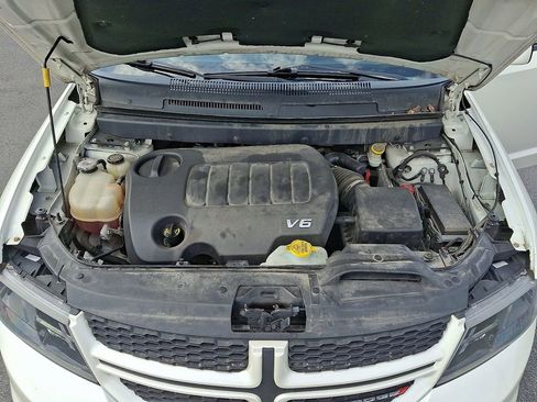 Used 2016 Dodge Journey R/T image 27