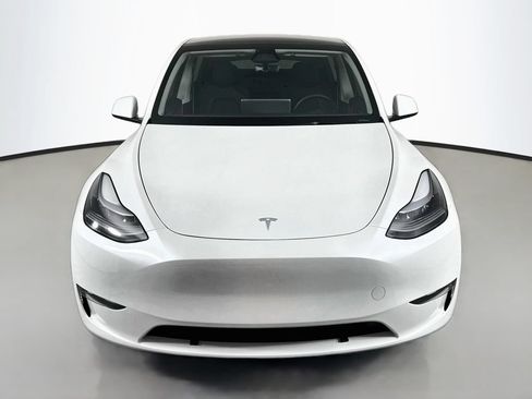Used 2025 Tesla Model Y Long Range AWD/4WD image 6