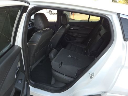 Used 2025 Buick Envista Avenir image 44