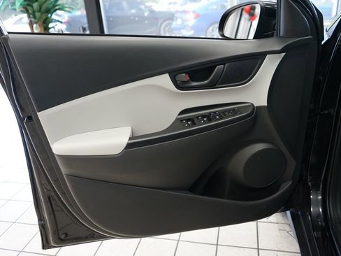 Used 2022 Hyundai Kona SEL w/ Cargo Package image 22