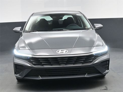 New 2026 Hyundai Elantra SE image 20