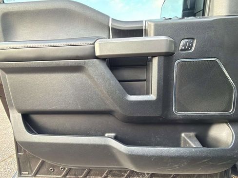 Used 2018 Ford F150 Platinum w/ Equipment Group 701A Luxury image 16