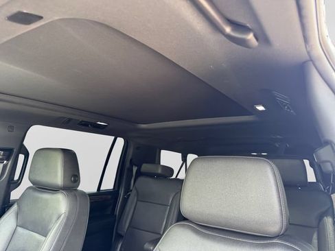 Certified 2023 Chevrolet Suburban Z71 w/ Luxury Package AWD/4WD image 12