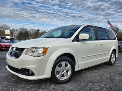 Used 2011 Dodge Grand Caravan Crew w/ Entertainment Group 1