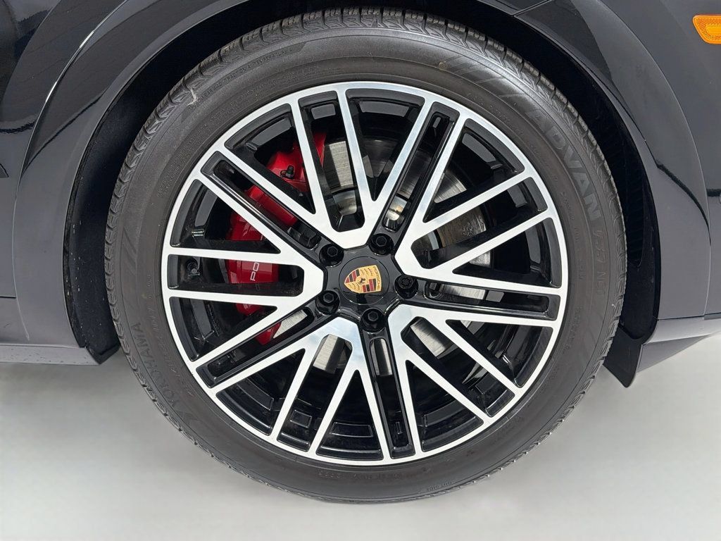 Certified 2026 Porsche Cayenne S AWD/4WD image 38