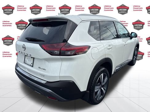 Used 2023 Nissan Rogue SL image 5