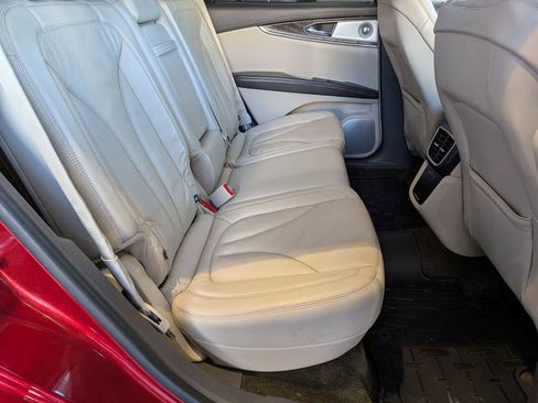 Used 2016 Lincoln MKX Reserve w/ Luxury Package image 19