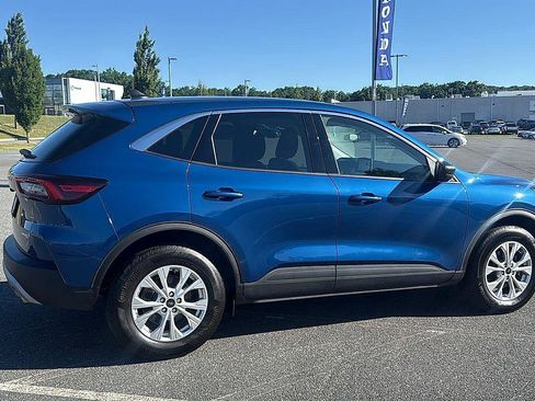 Used 2023 Ford Escape Active AWD/4WD image 5