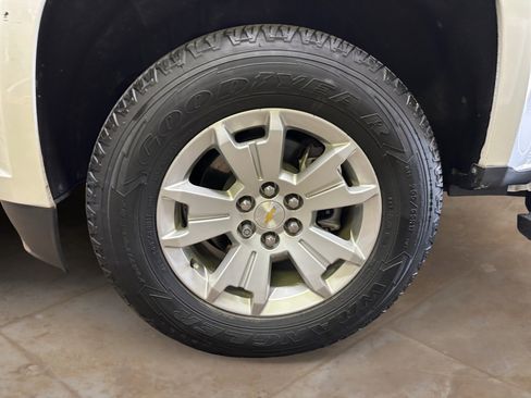 Used 2021 Chevrolet Colorado LT w/ LT Convenience Package RWD image 31