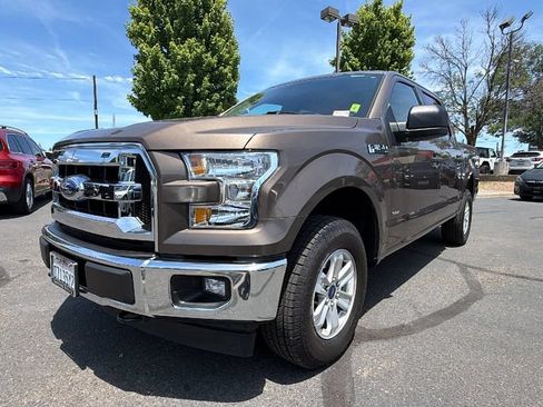 Used 2017 Ford F150 XLT AWD/4WD image 9