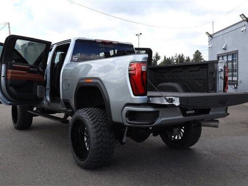 Used 2025 GMC Sierra 3500 Denali Ultimate image 37