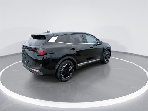 New 2026 Kia Sportage EX image 8