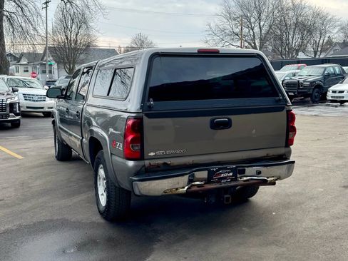 Used 2007 Chevrolet Silverado 1500 LT w/ Crew Cab Value Package image 9