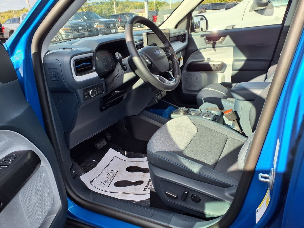 New 2026 Ford Maverick XLT w/ XLT Luxury Package FWD image 6