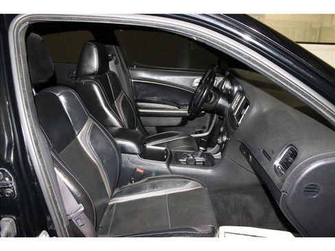 Used 2020 Dodge Charger SXT w/ Leather Interior Group image 22