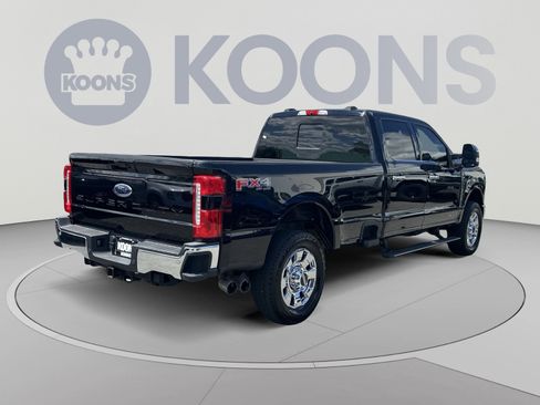 Used 2024 Ford F350 Lariat w/ Lariat Ultimate Package AWD/4WD image 11