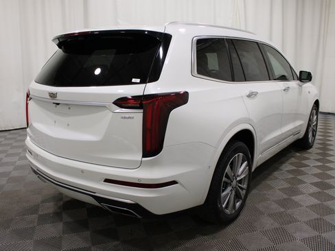 Used 2022 Cadillac XT6 Premium Luxury w/ Platinum Package AWD/4WD image 34