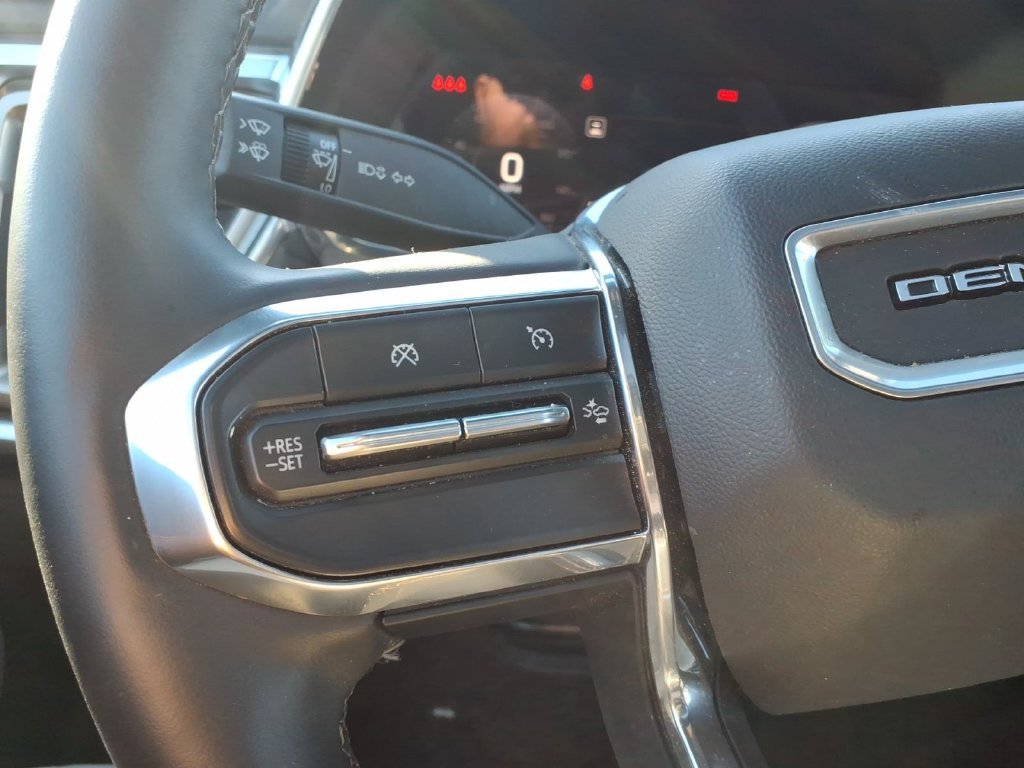 Used 2024 GMC Canyon Denali AWD/4WD image 15