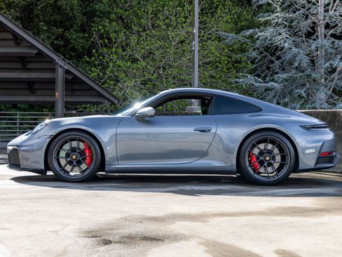 Certified 2025 Porsche 911 Carrera GTS image 2