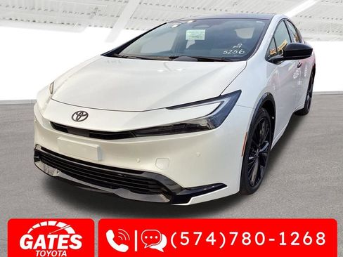 New 2026 Toyota Prius Plug-In Hybrid FWD image 4