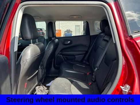 Used 2019 Jeep Compass Trailhawk AWD/4WD image 7
