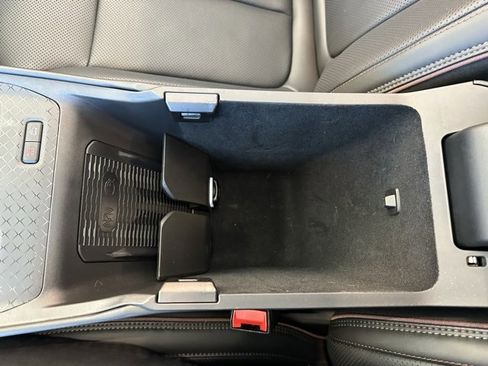 Used 2025 Jeep Wagoneer S Launch Edition image 32