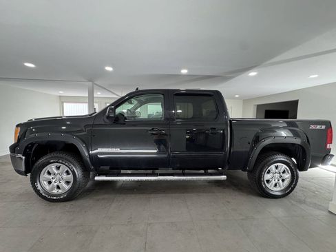 Used 2012 GMC Sierra 1500 SLT w/ Suspension Package, Off-Road AWD/4WD image 3