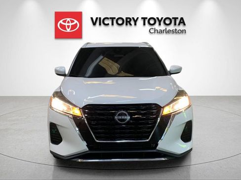 Used 2024 Nissan Kicks SV FWD image 8