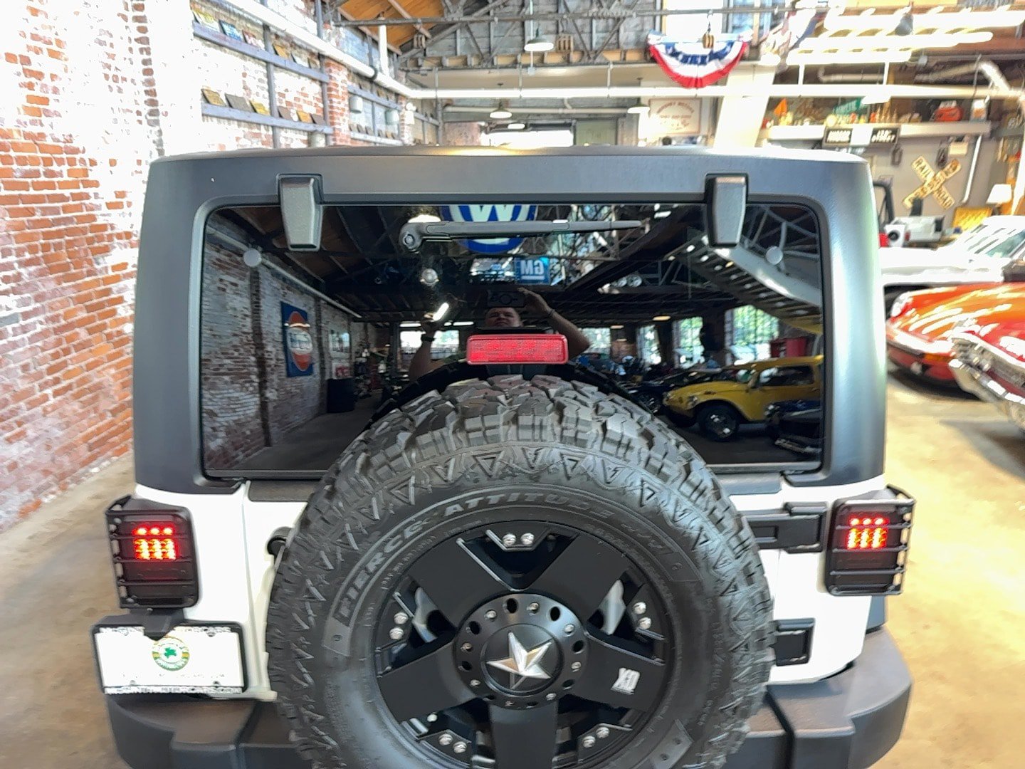 Used 2011 Jeep Wrangler Unlimited Sport AWD/4WD image 91