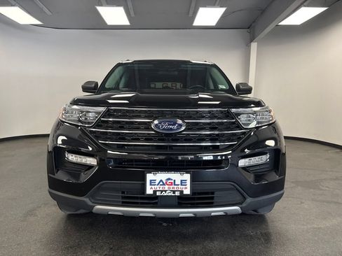 Used 2024 Ford Explorer XLT w/ Equipment Group 202A AWD/4WD image 4