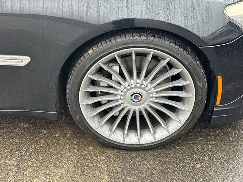 Used 2011 BMW 750i image 12