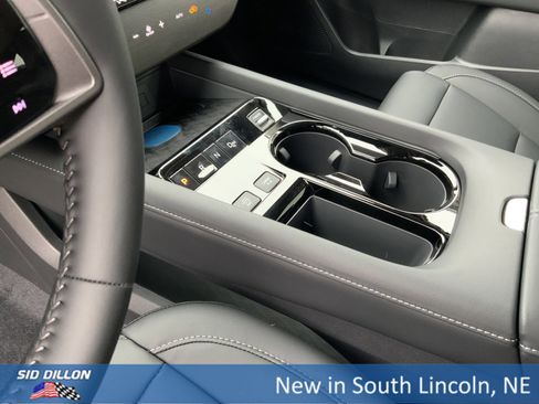 New 2026 Nissan Murano SV image 8