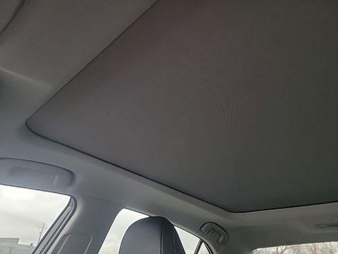 Used 2018 Toyota Camry XSE image 9