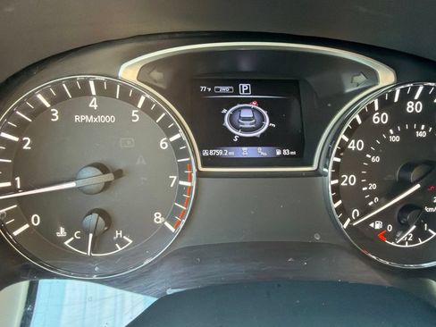 Used 2019 Nissan Pathfinder SL AWD/4WD image 15