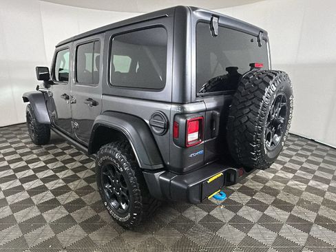 Used 2023 Jeep Wrangler Unlimited w/ Cold Weather Group AWD/4WD image 5
