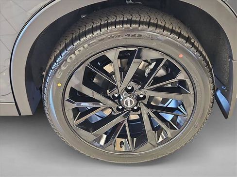 New 2026 Nissan Rogue SL image 10